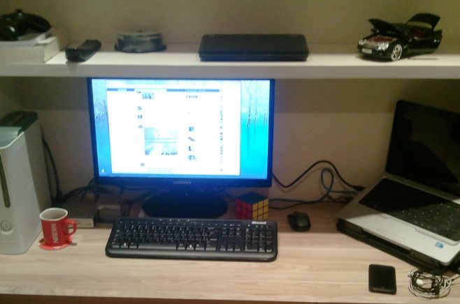 Julio�s work station